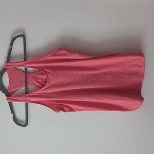 Lululemon essential tank